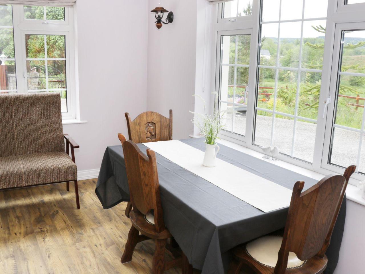 Hawthorn Hideaway Villa Manorhamilton Екстериор снимка