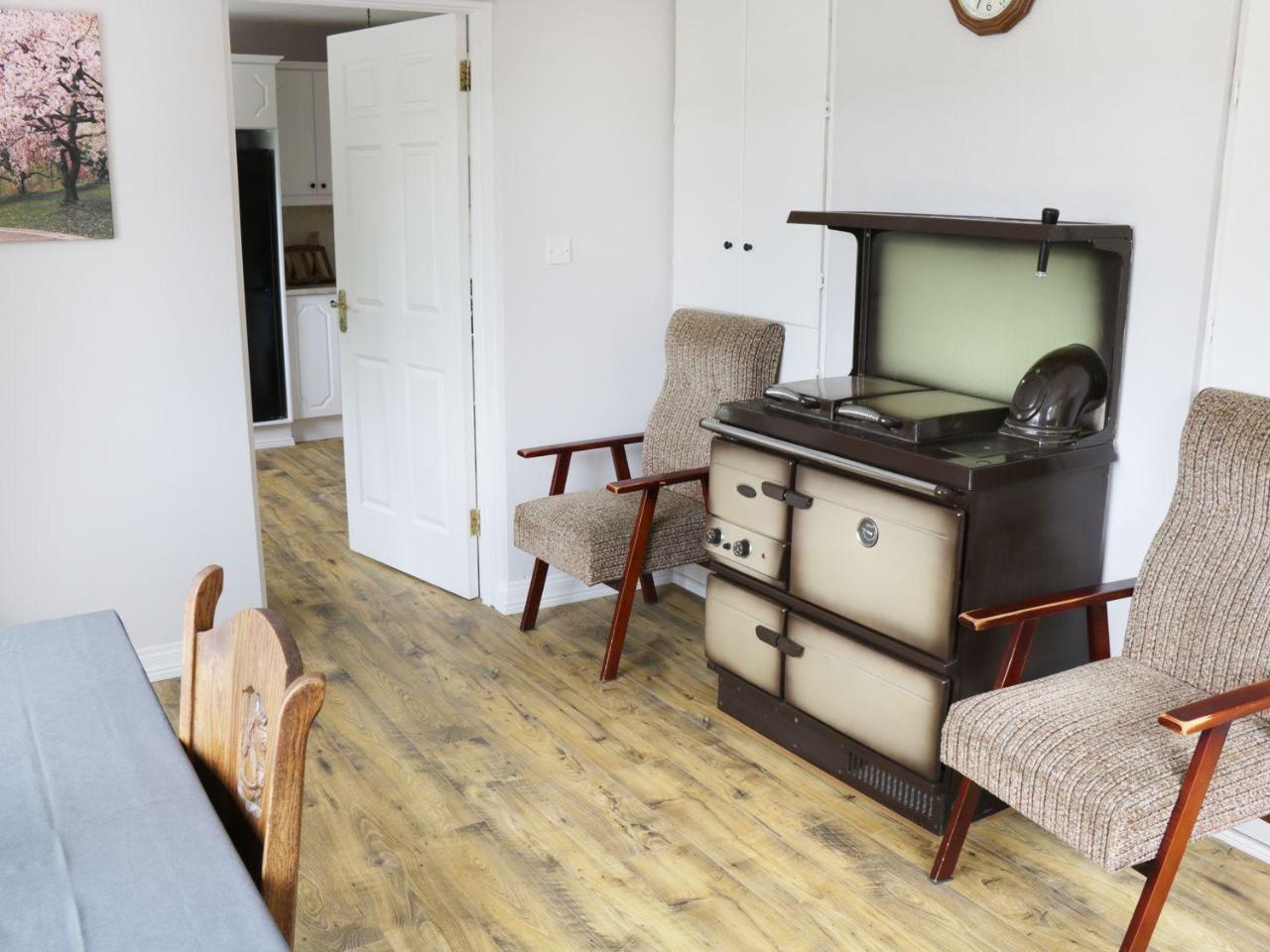 Hawthorn Hideaway Villa Manorhamilton Екстериор снимка